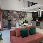 شقة Nowoczesny Na Warmii I Mazurach Z Garazem *