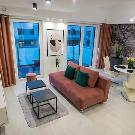 Nowoczesny Na Warmii I Mazurach Z Garazem Biskupiec (Olsztyn)