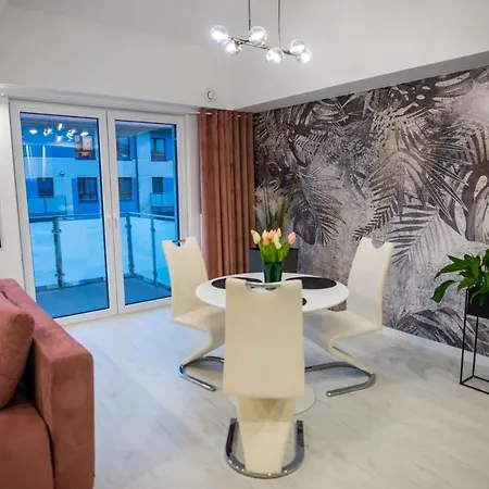 Nowoczesny Na Warmii I Mazurach Z Garazem Biskupiec (Olsztyn)